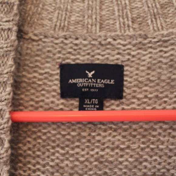 American Eagle Gray Cardigan - Picture 3 of 3